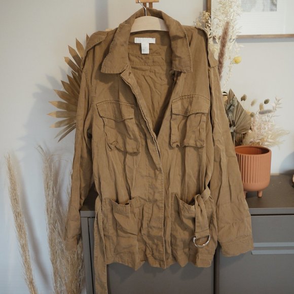 🍂3/$25🍂 H&M Brown Utility Belted Jacket - Picture 2 of 8